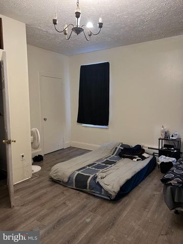 2542 N FRONT ST, Philadelphia, PA 19133