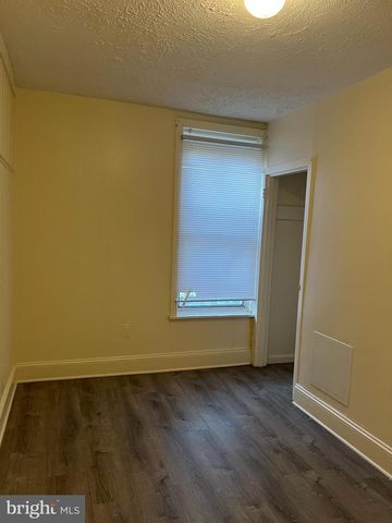 2542 N FRONT ST, Philadelphia, PA 19133