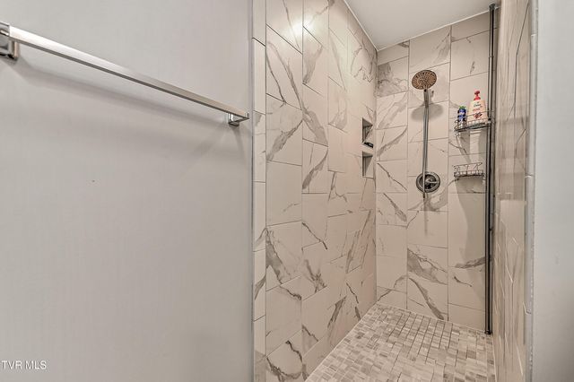 1735 Southside Road, Elizabethton, TN 37643