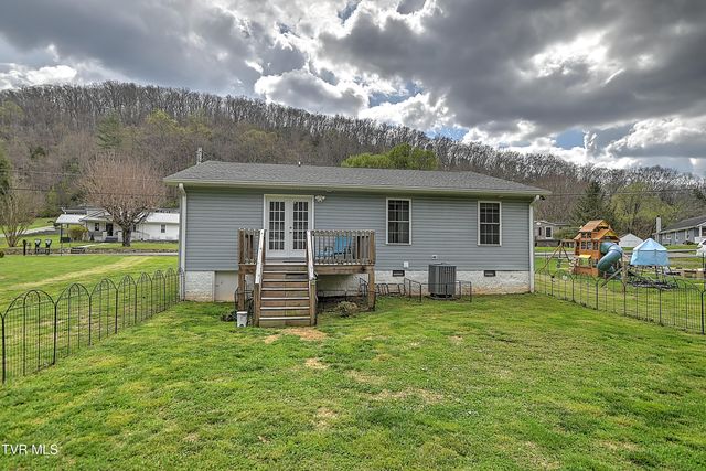 1735 Southside Road, Elizabethton, TN 37643