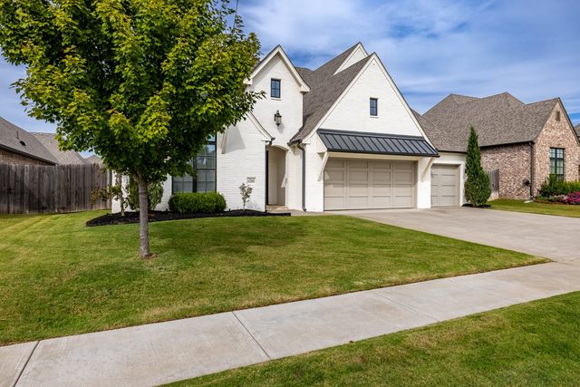 12202 S Granite Avenue E, Bixby, OK 74008