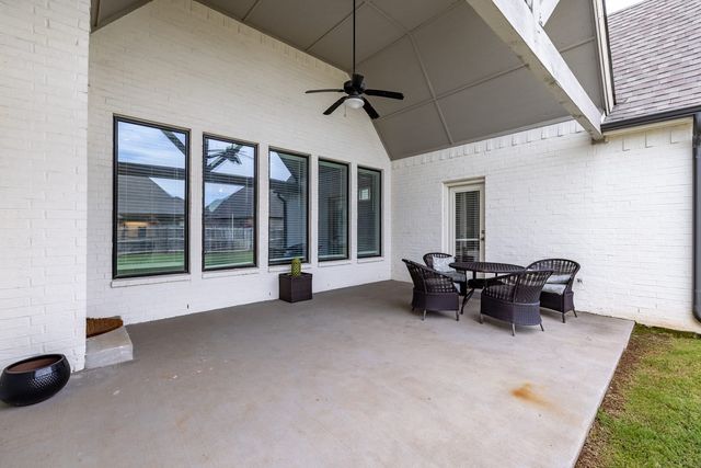 12202 S Granite Avenue E, Bixby, OK 74008