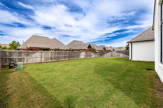12202 S Granite Avenue E, Bixby, OK 74008