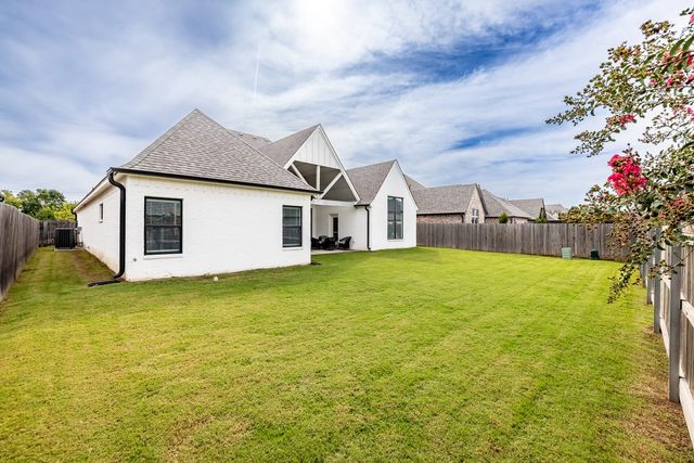 12202 S Granite Avenue E, Bixby, OK 74008
