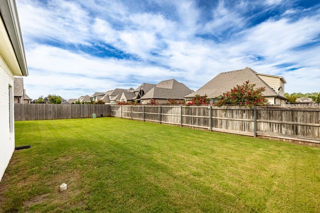12202 S Granite Avenue E, Bixby, OK 74008
