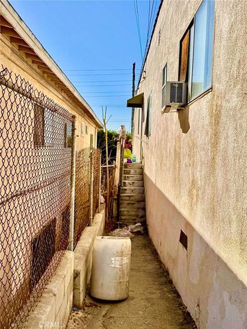 3127 Wabash Avenue, Los Angeles, CA 90063