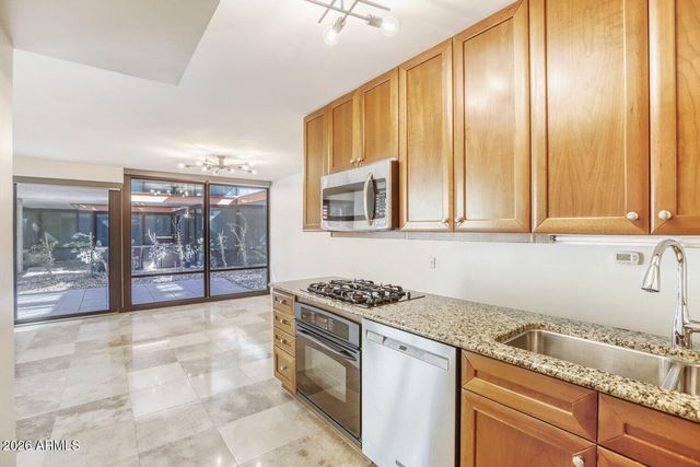 4808 N 24TH Street 231, Phoenix, AZ 85016