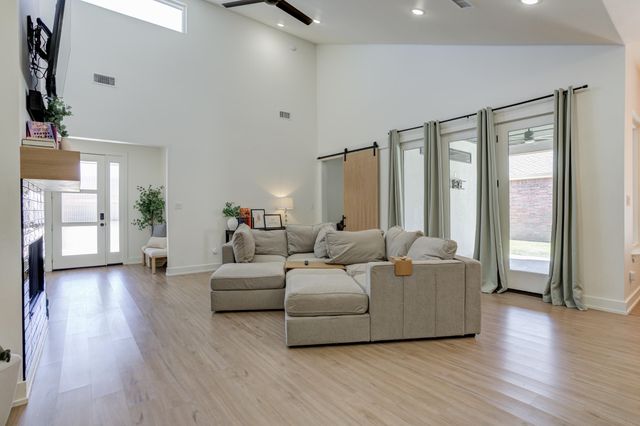 13804 Raleigh Avenue, Lubbock, TX 79424