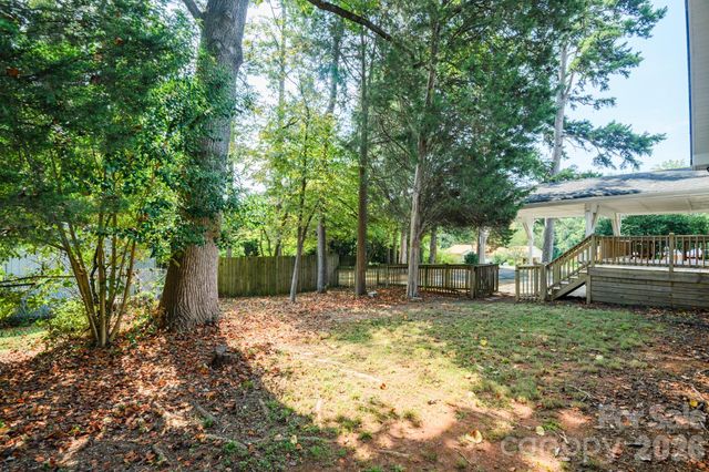 6414 Elmwood Circle, Charlotte, NC 28214