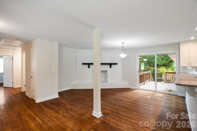 6414 Elmwood Circle, Charlotte, NC 28214