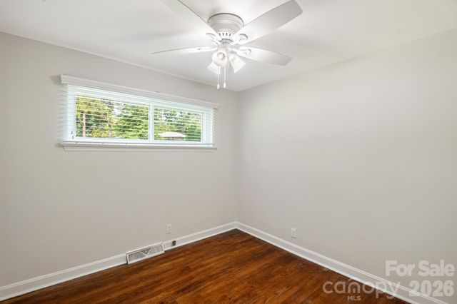 6414 Elmwood Circle, Charlotte, NC 28214