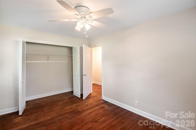 6414 Elmwood Circle, Charlotte, NC 28214