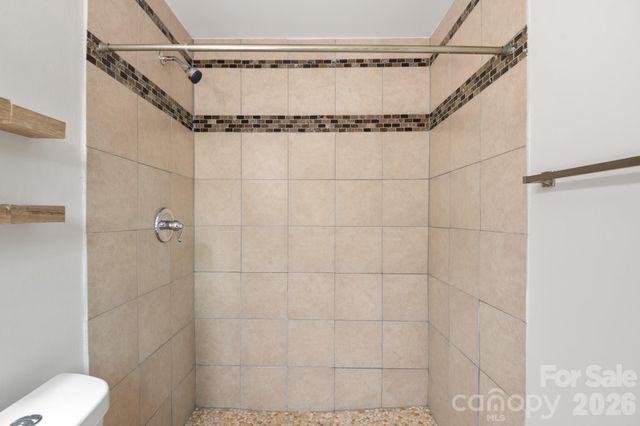 6414 Elmwood Circle, Charlotte, NC 28214