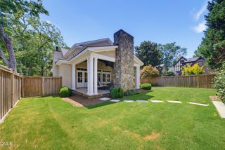 2011 Stone Street, Raleigh, NC 27608