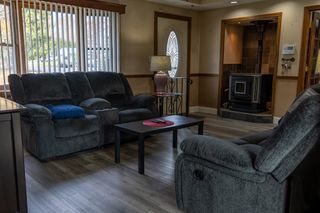 81 Dixon Rd, Brockton, MA 02302