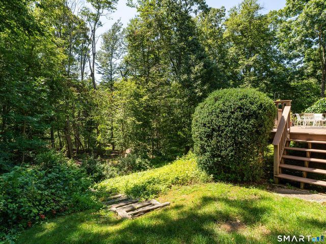 70 Hoadley Creek Circle, Guilford, CT 06437
