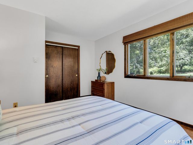 70 Hoadley Creek Circle, Guilford, CT 06437
