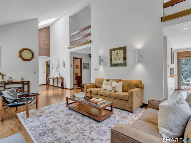 70 Hoadley Creek Circle, Guilford, CT 06437