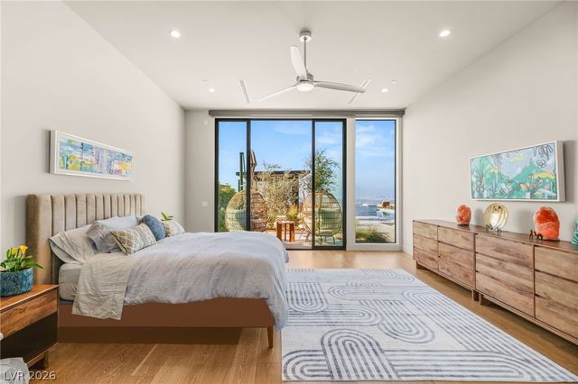 571 Overlook Rim Drive, Henderson, NV 89012