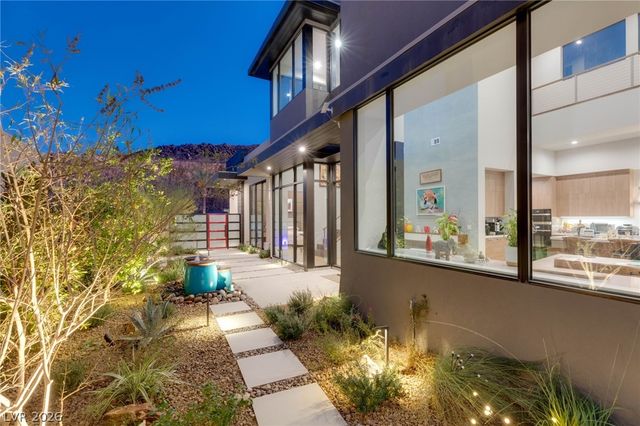 571 Overlook Rim Drive, Henderson, NV 89012