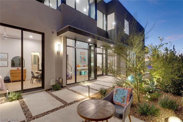 571 Overlook Rim Drive, Henderson, NV 89012