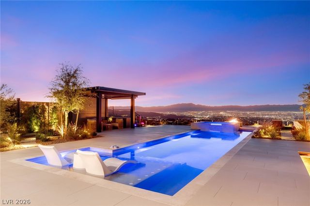 571 Overlook Rim Drive, Henderson, NV 89012