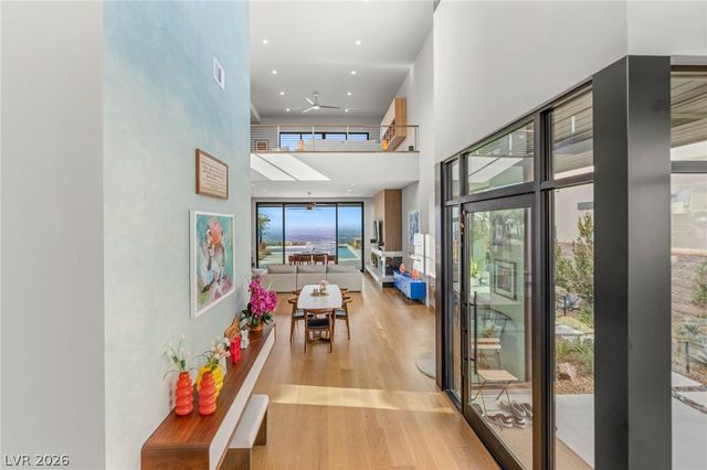 571 Overlook Rim Drive, Henderson, NV 89012