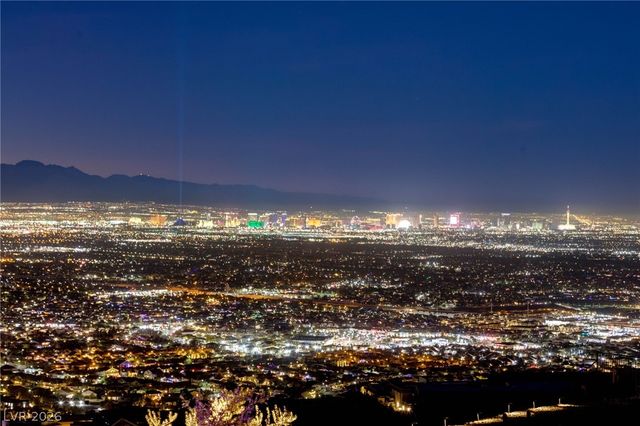 571 Overlook Rim Drive, Henderson, NV 89012