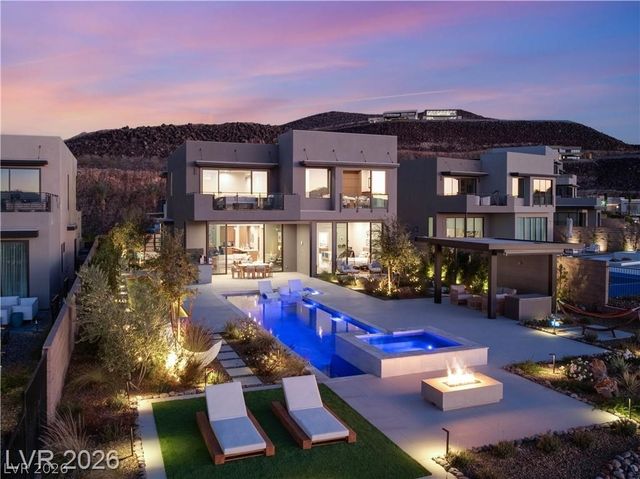 571 Overlook Rim Drive, Henderson, NV 89012