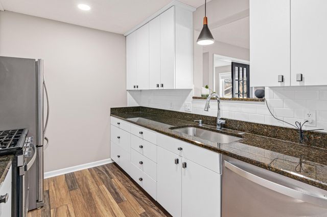 12645 Sherwood Place, Minnetonka, MN 55305