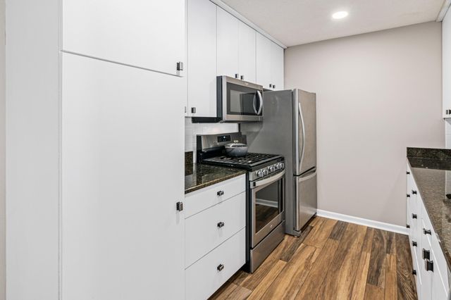 12645 Sherwood Place, Minnetonka, MN 55305