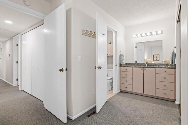 12645 Sherwood Place, Minnetonka, MN 55305