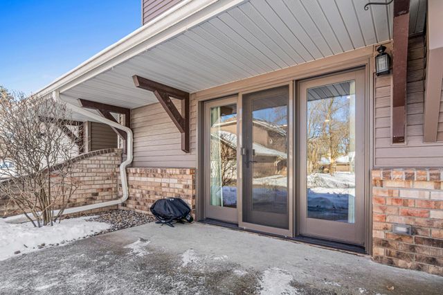 12645 Sherwood Place, Minnetonka, MN 55305