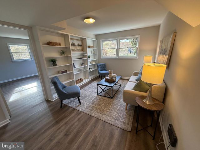 1101 DEAD RUN DR, Mclean, VA 22101