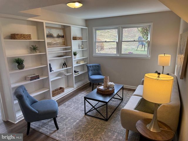 1101 DEAD RUN DR, Mclean, VA 22101