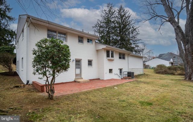 1101 DEAD RUN DR, Mclean, VA 22101