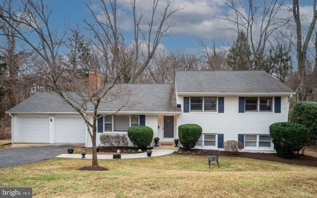 1101 DEAD RUN DR, Mclean, VA 22101