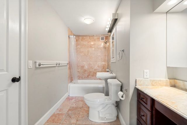 85 East India Row 15E, Boston, MA 02110