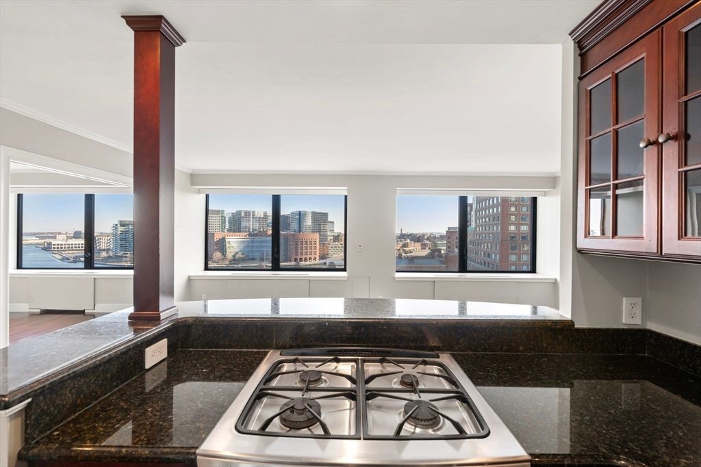85 East India Row 15E, Boston, MA 02110