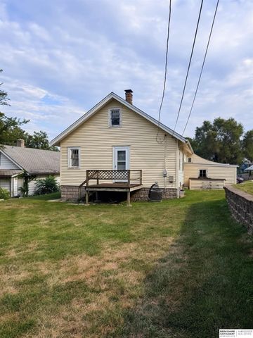 5020 Binney Street, Omaha, NE 68104