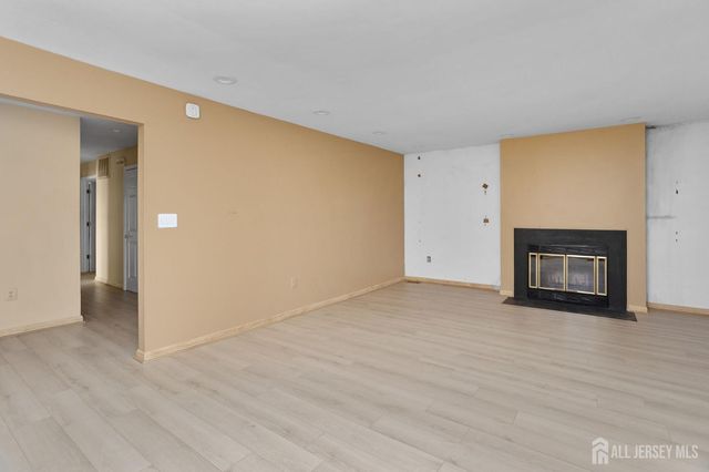 173 Concordia Circle, Monroe, NJ 08831