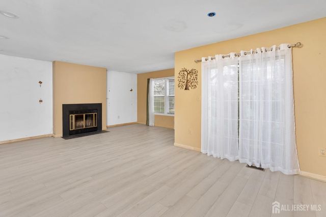 173 Concordia Circle, Monroe, NJ 08831