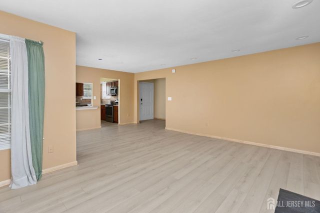 173 Concordia Circle, Monroe, NJ 08831