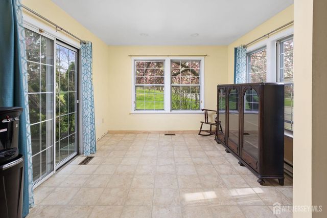 173 Concordia Circle, Monroe, NJ 08831