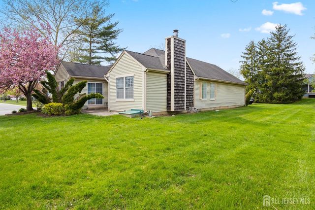 173 Concordia Circle, Monroe, NJ 08831