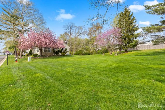 173 Concordia Circle, Monroe, NJ 08831