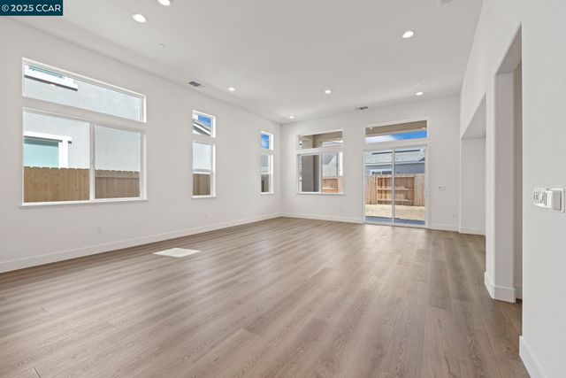 127 Bodega Drive, Lodi, CA 95240