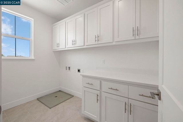 127 Bodega Drive, Lodi, CA 95240