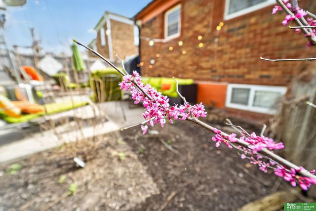 6814 Maple Street, Omaha, NE 68104