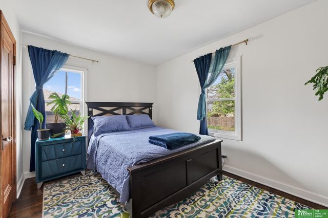 6814 Maple Street, Omaha, NE 68104